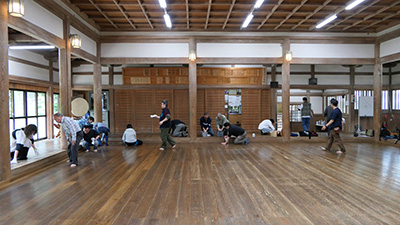 居合