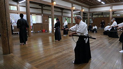 居合